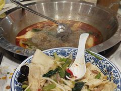 -撒拉人家.酸菜牦牛肉火锅