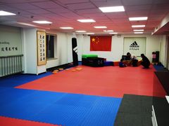 -adidas壹跆运动馆(世纪经贸大厦店)