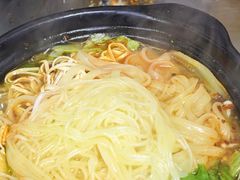 -小街曹师傅砂锅麻辣烫(亚泰大街店)