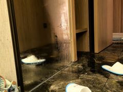 -爱舍海岸酒店(香港中路五四广场店)