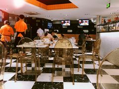 大堂-新大咀港式茶餐厅(宝山万达店)