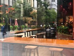 景观位-The Habit Burger Grill 哈比特汉堡(复兴soho店)