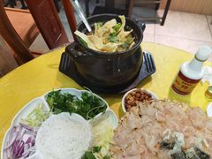 -官塘陈记鱼生·潮汕砂锅粥·牛肉火锅(潮枫路总店)