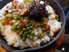 -云海肴·汽锅鸡·云南菜(天山百盛优客店)