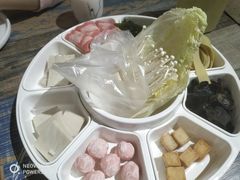 -鸡遇虾煲干锅火锅(小寨金莎店)