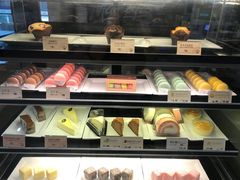面包甜点陈列柜-麦当劳(国际社区店)