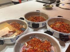 -阿瓦山寨·湘菜现炒·剁椒鱼头王(咸阳总店)