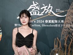 -深圳星河丽思卡尔顿酒店