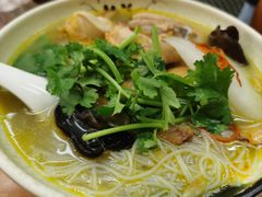 鸡汤米粉-荣晖咖啡美食(司打口店)