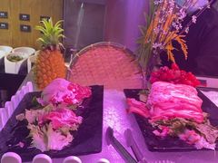 -领鲜活海鲜榴莲自助火锅(东门店)