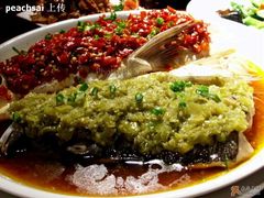 鸳鸯鱼头王-望湘园·湖南菜(宏伊店)