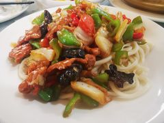 -汗腾格里·风味餐厅(新疆驻京办店)