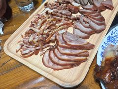 -老天桥酱肉烧饼夹肘子(天桥店)