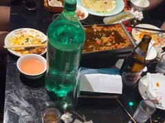 -路边边地标烧烤·川菜·小龙虾·音乐酒馆(良乡长虹店)