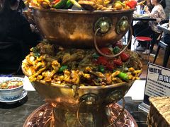 -巴四老城区炭火蛙锅(张江店)