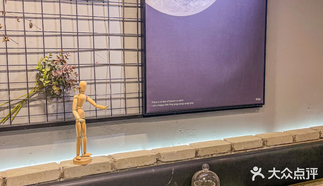太适🈴️一家被各种当背景照的咖啡店～