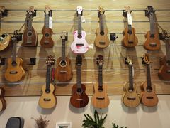 -WithU悠弦时光·尤克里里之家ukulele(宽窄巷子店)