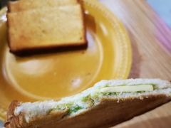 咖椰吐司-HELLO 27 意面·沙拉·帕尼尼