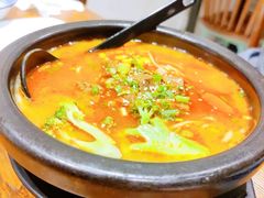 牛腩米线-滇越乘象云南餐厅(次渠店)