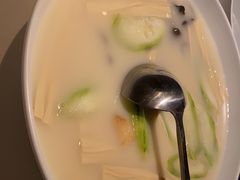 汤胜瓜煮鲜腐竹-汤城小厨•粤菜•靓汤(金宝街店)