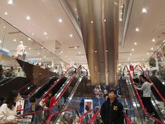 -优衣库(深圳万象天地旗舰店)