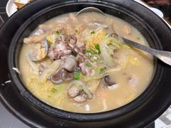 -五谷丰登农家院·地道胶东菜·海鲜烧烤(威海店)