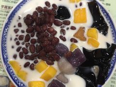 -赵记传承特色牛奶甜品(泉城广场店)