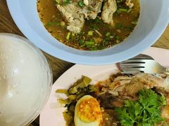 -马里奥明星猪脚饭