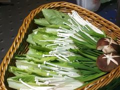 蔬菌拼盘-小牛哈尼韩式水煎肉(万象城店)