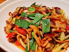 小炒山茶菌-小厨师·二十年沈家门小海鲜(百井坊巷店)