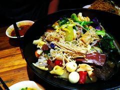 -万记麻辣烫国展总店