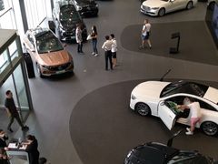 -奔驰上海利星(七宝店)