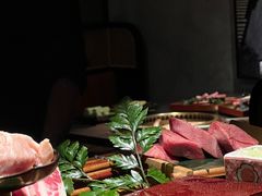 -铭牛烧肉·和牛海鲜自助(高新月牙湖店)