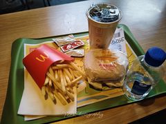 -麦当劳(杭州西湖银泰百货店)