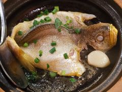 招牌香焗黄花鱼-啫火啫啫煲·顺德干蒸(壹海城店)
