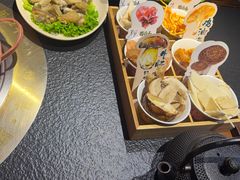 -菌自由丨野生菌火锅特色庭院餐厅(丽江古城店)