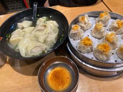 笋肉大馄饨-真真鲜馄饨店(启蒙路店)