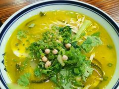 藤椒米线-毛大碗西府削筋面(土门店)