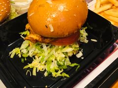 -The Habit Burger Grill 哈比特汉堡(复兴soho店)