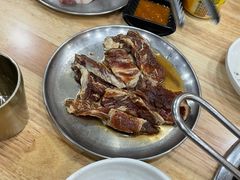 -牛信亭韩国料理·炭火烤肉(紫藤路店)