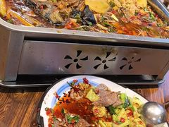 -乡土特色.冷锅鱼.牦牛肉汤锅