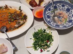 -泓历皇朝酒店(东亭店)