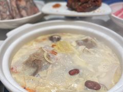 -三人行骨头王火锅(长寿店)