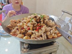 -昱龙大盆牛蛙馆(三兴街总店)