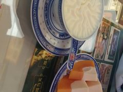 -广信牛奶甜品世家(台东店)