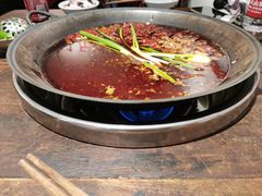 -四小区火锅·巷子里的重庆火锅(花照壁店)
