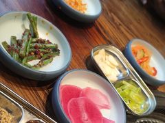 -明洞阿姨·韩式酱蟹烤肉·创意料理(三元桥店)