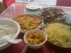 -乡土特色.冷锅鱼.牦牛肉汤锅