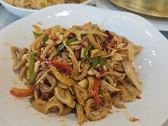 -汗腾格里·风味餐厅(新疆驻京办店)