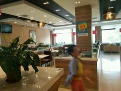 大堂-嘉和一品粥(首经贸店)